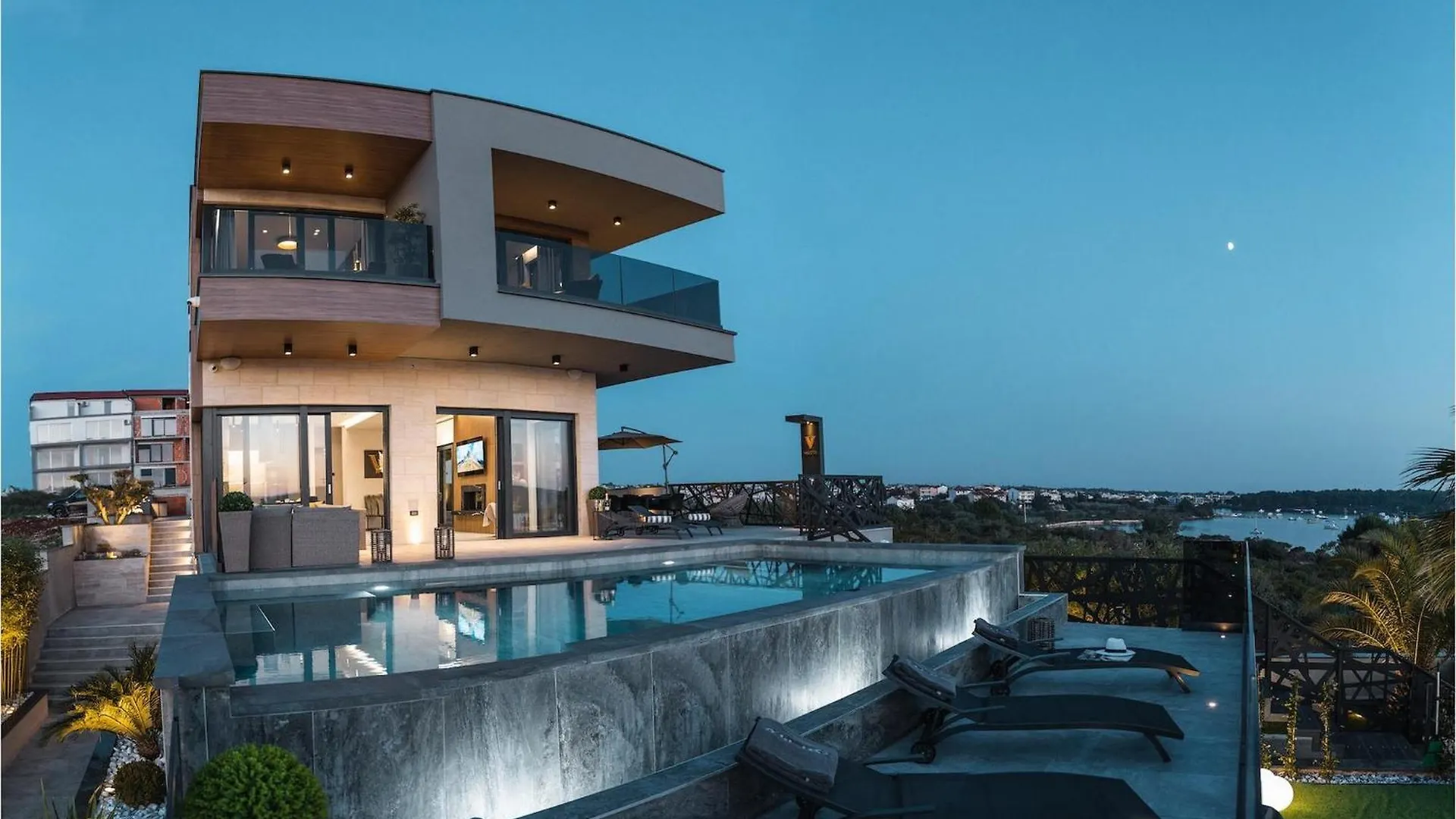 Villa Vie Medulin 0*,  Croatia